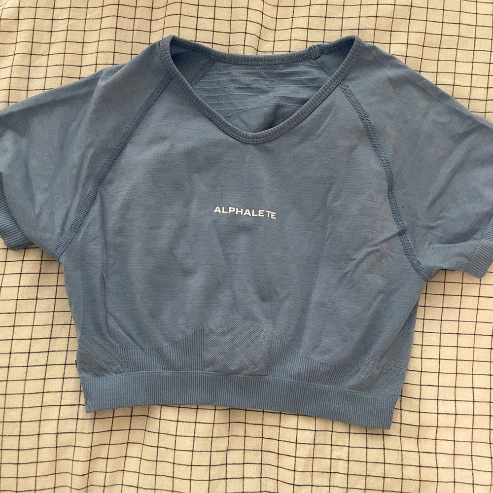 Alphalete Crop T-Shirt - Small